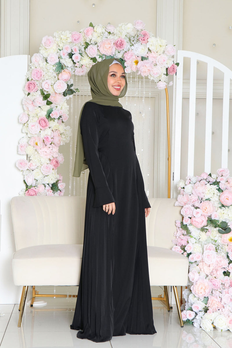Kelsi Soft Pleat Dress- Black